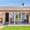 Maisons de vacances Amazing Home In Lachapelle-auzac With Outdoor Swimming Pool, Wifi And 2 Bedrooms : photos des chambres
