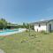 Maisons de vacances Villa Blanca - Maison climatisee piscine privee : photos des chambres