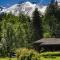 Chalets Chalet L'Oratoire - Huge Garden - Renovated Historic Chalet with Mountain Views : photos des chambres
