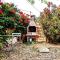 Maisons de vacances Gite, pierre apparente, a la ferme avec baby-foot et jacuzzi prive : photos des chambres