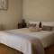 Hotels La Passiflore : photos des chambres