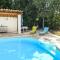 Maisons de vacances Amazing Home In Taulignan With Outdoor Swimming Pool, Wifi And 4 Bedrooms : photos des chambres
