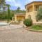 Maisons de vacances Les Girolles - Villa climatisee avec piscine : photos des chambres