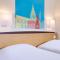 Hotels Kyriad Direct Le Bourget Gonesse : photos des chambres