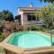 Maisons de vacances maison garrigue piscine hors sol petanque : photos des chambres