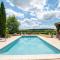 Maisons de vacances Garden View Holiday Home in D gagnac with Jacuzzi : photos des chambres