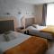 Hotels La Glycine : photos des chambres