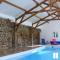 Maisons de vacances Gite avec piscine couverte chauffee du 15 avril au 15 novembre : photos des chambres