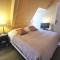 Hotels Grand Hotel Chateau de Sully - Piscine & Spa : photos des chambres