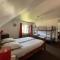 Maisons de vacances Gite des 5 cigognes rouge : photos des chambres