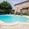 Villas Holiday home with swimming pool : photos des chambres