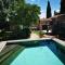 Villas Villa provencale, piscine et jacuzzi prives. : photos des chambres