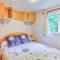 Campings Stunning Caravan In Conques-en-rouergues With Outdoor Swimming Pool, Wifi And 2 Bedrooms : photos des chambres