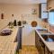 Appartements Amazing apartment in Loupian with WiFi and 1 Bedrooms : photos des chambres