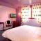 Hotels LE BALZAC : photos des chambres
