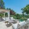 Villas VILLA VOGA- Luxury family holidays Aix-en-Provence : photos des chambres