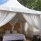 Tentes de luxe Glamping at Seraphin-s : photos des chambres