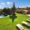 Maisons de vacances Amazing Home In Sault With Outdoor Swimming Pool, Wifi And Private Swimming Pool : photos des chambres