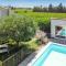 Maisons de vacances Amazing Home In Viols With Outdoor Swimming Pool, Wifi And 3 Bedrooms : photos des chambres