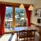 Appartements Chalets De La Vanoise - 2 Pieces pour 4 Personnes 864 : photos des chambres
