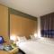 Hotels B&B HOTEL Niort Marais Poitevin : photos des chambres
