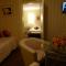 Hotels Logis Hostellerie Saint Louis : photos des chambres