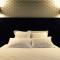 Hotels Hotel des Carmes : photos des chambres