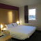 Hotels B&B HOTEL Yvetot : photos des chambres