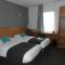 Hotels The Originals City, Plume Hotel, Bressuire (Inter-Hotel) : photos des chambres