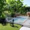 Appartements Charming holiday cottage with large private pool : photos des chambres