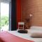 Hotels Les Trois Fontaines : photos des chambres